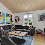 Prázdninový dům Amazing In With Kitchen Tarm