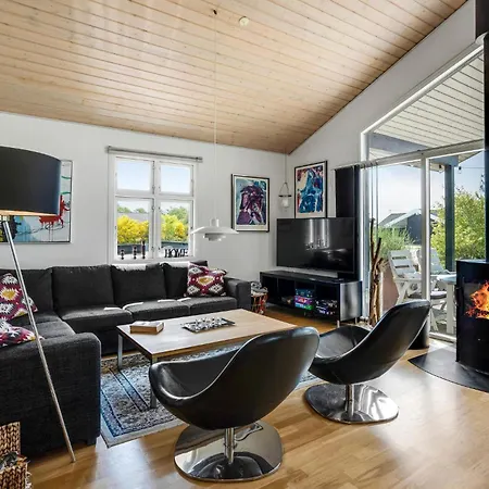 Amazing In With Kitchen
