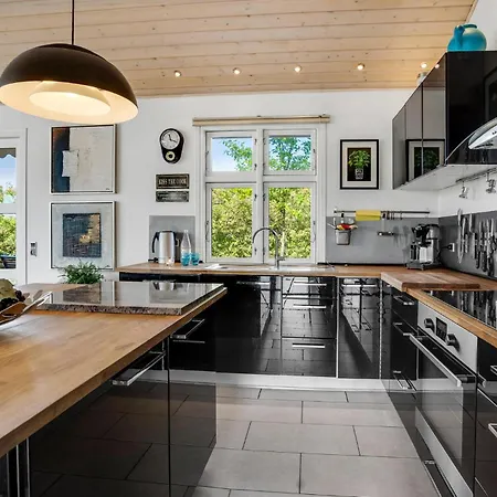 Amazing In With Kitchen *