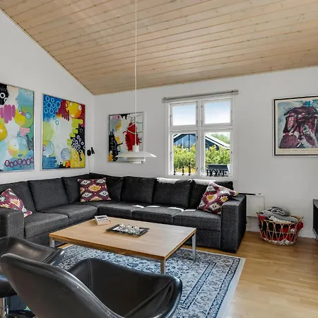 Ferienhaus Amazing In With Kitchen Tarm