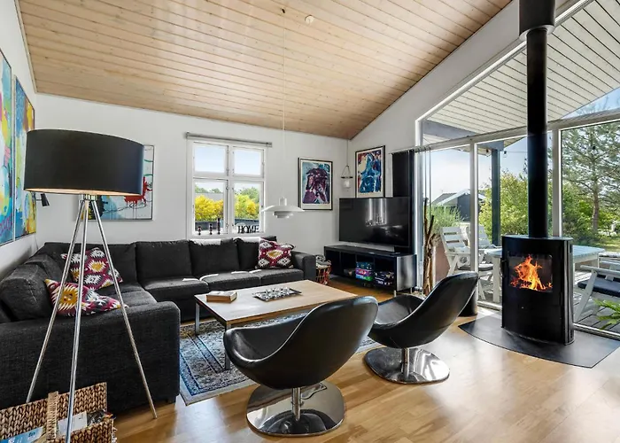 Amazing In With Kitchen